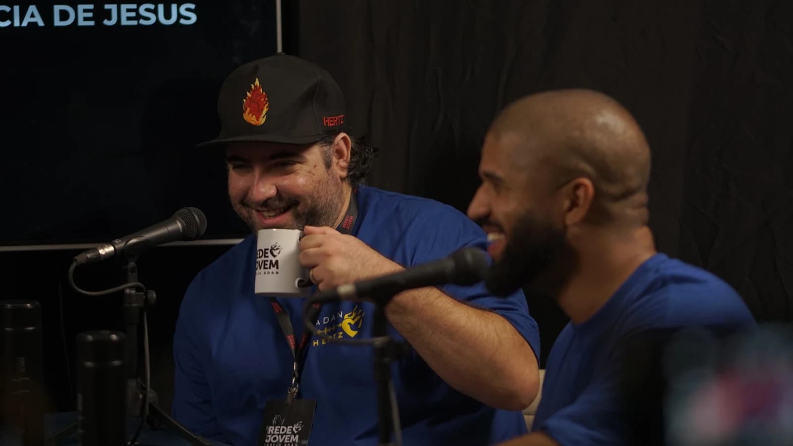 Host Angelo Góis no Papo Hertz